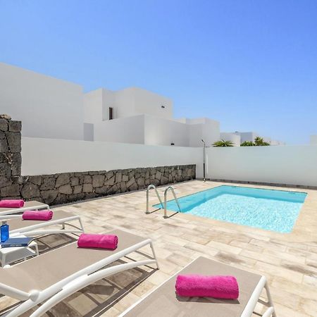 Villa Alicia By Villa Plus Playa Blanca  Exterior photo